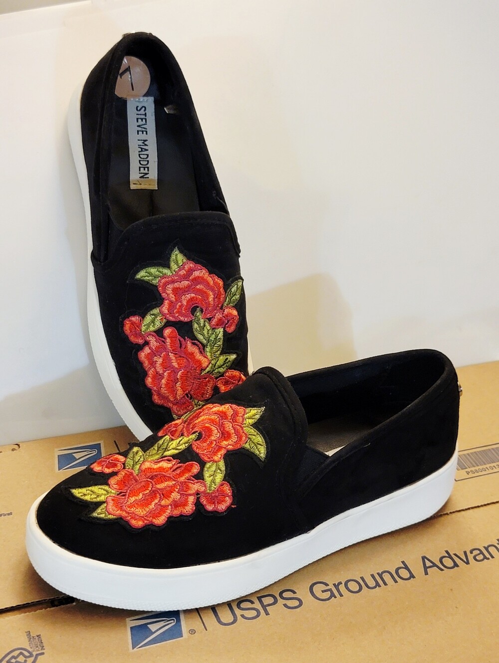 STEVE MADDEN ZACKY FLORAL ROSE PRINT SLIP-ON SNEAKERS SIZE 7 WOMEN'S